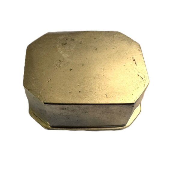 Vintage Pewter Irish Shamrock Clover Design Pill Box Trinket Box, 2" x 1" - Picture 3 of 5